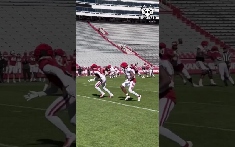 Jacolby Criswell & Malachi Singleton/Others Practice Inside Arkansas Stadium — Arkansas Football Podcast | Tusk Talk With Ty